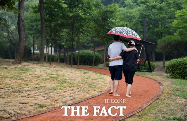 오산시 맨발 황톳길 모습 /오산시