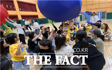 통합형인 천안한들초병설유치원의 한마음가족사랑운동회 모습. /충남교육청