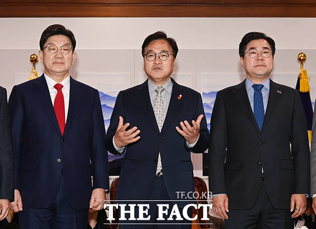 국민의힘은 민주당이 야당의 수적 우위를 앞세워 법안을 강행 처리하는 것을 차단하기 위해 합의 처리 문구가 필수적이라고 주장하고 있다. /배정한 기자