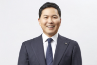  윤상현 한국콜마 부회장, 작년 연봉 20억원…전년비 41% 늘어