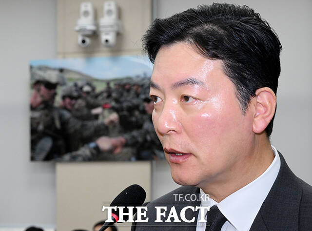 서울서부지법은 오는 21일 오전 10시30분 윤석열 대통령 체포영장 집행을 방해한 혐의를 받는 김성훈 대통령경호처 차장과 이광우 경호본부장에 대한 구속 전 피의자 심문(영장실질심사)을 진행한다고 19일 밝혔다. /배정한 기자