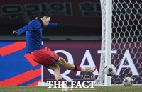  몸 푸는 '우리의 힘' 손흥민 [포토]