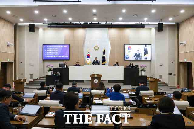 당진시의회가 21일 제2차 본회의를 끝으로 제118회 임시회를 마무리했다. /당진시의회