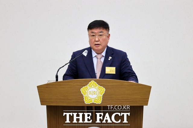 심의수 당진시의원은 21일 5분 자유발언을 통해 공동주택 증가와 노후화에 따른 안전 문제 해결을 위한 실질적인 대책 마련을 촉구했다. /당진시의회