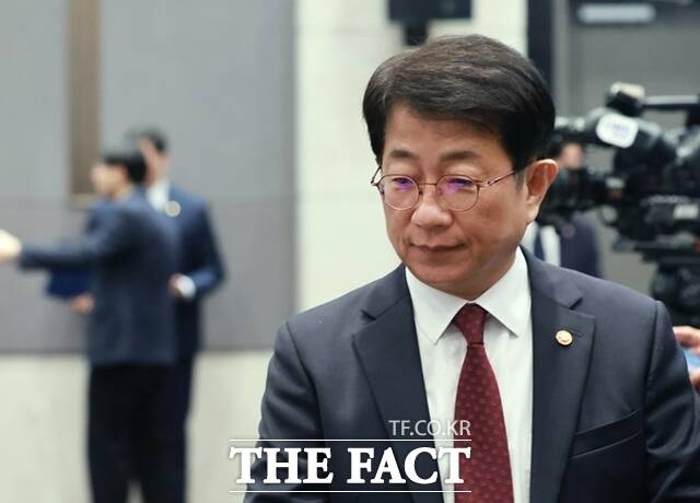 4일 국토교통부에 따르면 박상우 국토부 장관 주재로 4일 오후 화상으로 긴급 간부회의가 열렸다. /뉴시스