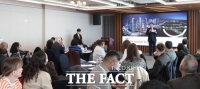 시흥시 찾아온 52개국 언론인들, 시화호·바이오특화단지 '주목'