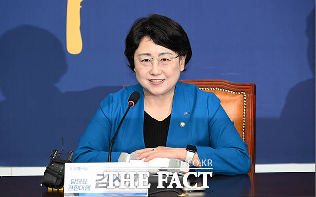 김선민 조국혁신당 대표 권한대행이 6일 오전 서울 여의도 국회에서 기자간담회를 열고 발언하고 있다. /국회=박헌우 기자