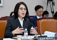  질의에 답변하는 강인선 외교부 2차관 [포토]