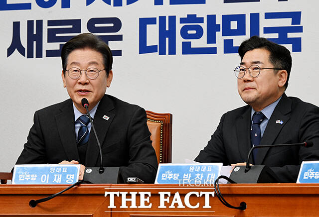 이재명 더불어민주당 대표가 9일 오전 서울 여의도 국회에서 열린 최고위원회의에 참석해 모두발언을 하고 있다. /배정한 기자
