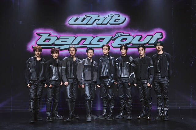 휘브가 9일 새 싱글 앨범 BANG OUT 발매 쇼케이스를 개최하고 이번 앨범 키 컬러 마젠타가 쨍하고 선명한 색인 만큼 더 선명하고 쨍하게 각인시켜드리고 싶다고 포부를 전했다. /씨제스 스튜디오