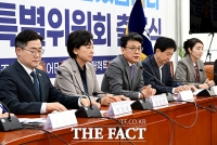  축사하는 진성준 정책위의장 [포토]