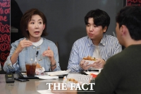  대학생들과 대화하는 나경원 [포토]