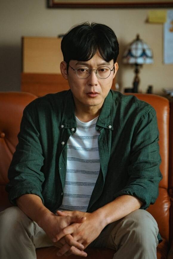배우 박병은이 디즈니+ 오리지널 시리즈 하이퍼나이프에서 한현호 역을 맡아 열연을 펼쳤다. /월트디즈니 컴퍼니 코리아