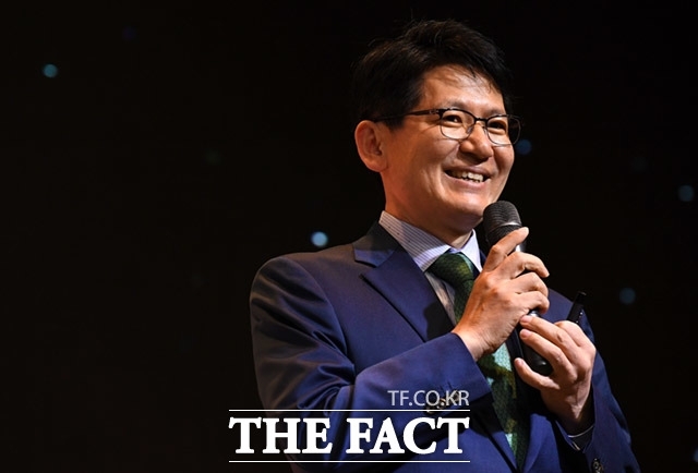 17일 금융투자업계에 따르면 금융위원회는 전날 정례회의를 열고 강성부 펀드 KCGI에 대한 한양증권 대주주 적격성 심사중단을 의결했다. /더팩트 DB