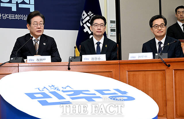 충청권이라는 정치적 상징성과도 맞물린다. 한국 정치사에서 충청은 선거의 향방을 가늠하는 바로미터로 통용돼 왔다. 충청에서 이긴 후보는 대선에서도 줄곧 승리를 거머쥐었다. /배정한 기자