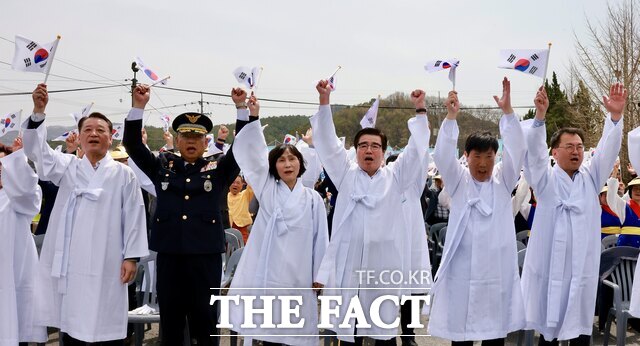 보령시가 제106주년 주렴산 3·1 만세운동 추모 기념행사를 진행하고 있다. /보령시