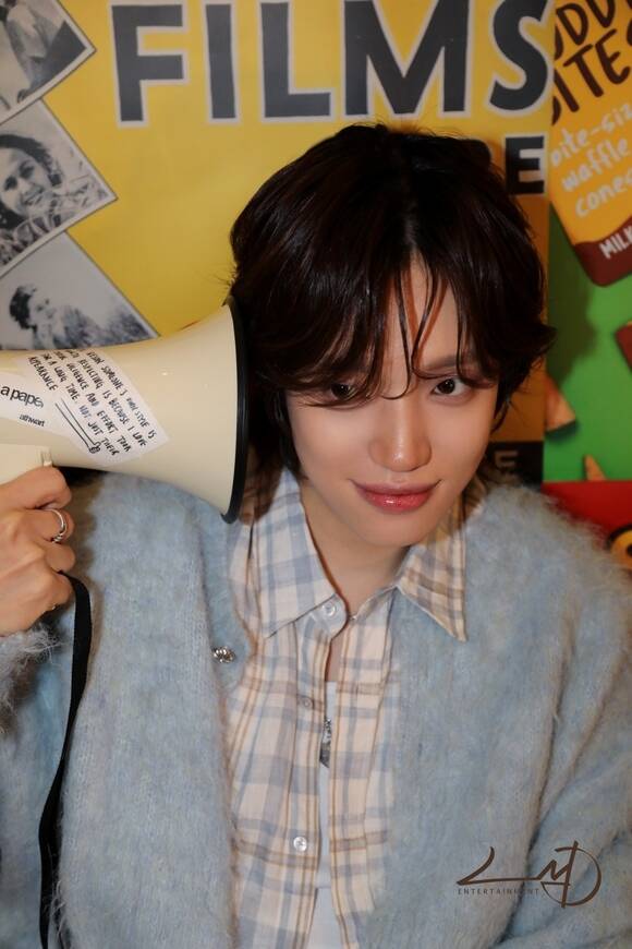니엘이 22일 미니 4집 SHE를 발매했다. 그는 제가 보여드렸던 모습을 없애자가 처음 목표였고 솔로로도, 틴탑으로도 하지 않았던 음악을 준비했다고 말했다. /EL&D