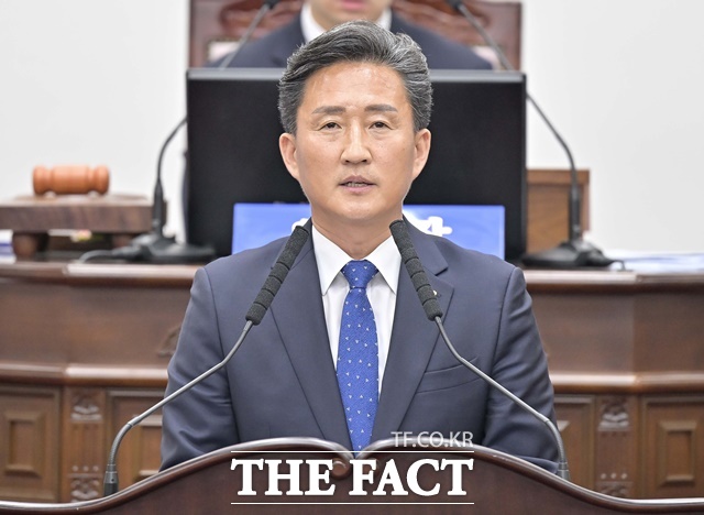 임달희 공주시의장이 18일 제258회 공주시의회 임시회 제2차 본회의에서 5분 자유발언을 하고 있다. /공주시의회