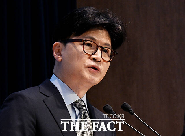 서울시교육감 보궐선거에서 특정 후보를 비난했다는 이유로 피소된 한동훈 전 국민의힘 대표가 무혐의 처분을 받았다./배정한 기자