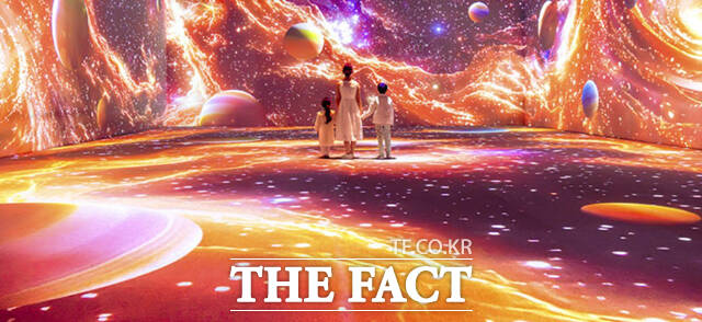 그라운드시소 명동점이 22일 어린왕자의 별 이야기 미디어 전시를 오픈한다. /그라운드시소