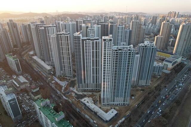 5월 전국 입주물량은 총 1만6205가구로 전월 대비 19% 늘어난 것으로 집계됐다. 사진은 철산자이더헤리티지지. /GS건설