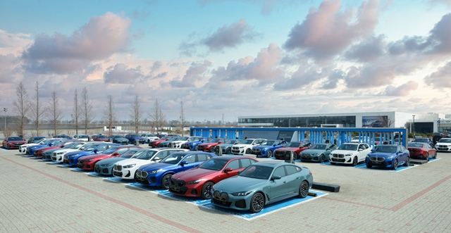 BMW코리아는 창립 30주년을 기념해 업계 최초 전기차 시승 멤버십 프로그램 BMW BEV 멤버십을 선보인다고 22일 밝혔다. /BMW코리아