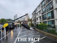  남양주시 화도읍 아파트 주차장 붕괴…차량 6대 파손·40세대 대피