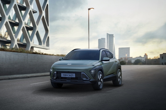 현대자동차는 소형 스포츠유틸리티차(SUV) 2025 코나를 출시하고 판매를 시작한다고 23일 밝혔다. /현대자동차