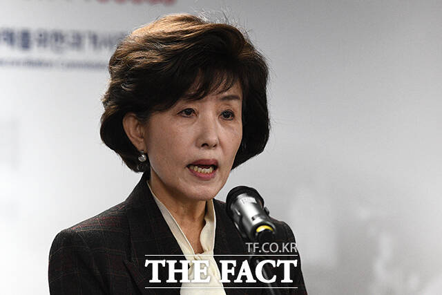 2기 진실·화해를위한과거사정리위원회(진실화해위)의 위원 5인의 임기가 23일 종료되는 가운데 4인 체제의 정당성을 놓고 위원 간 의견이 엇갈린다. 사진은 박선영 진실화해위원장. /서예원 기자