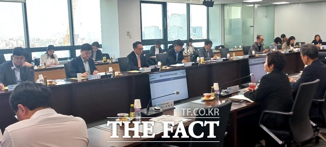 보건복지부는 24일 서울 건강보험심사평가원에서 제8차 건강보험정책심의위원회를 개최했다. /이준영 기자