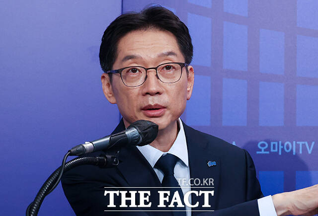 더불어민주당 제21대 대통령선거 경선에 나선 김경수 전 경남지사가 착한 2등 전략에 대해 2등을 목표로 하는 선거는 없다고 밝혔다. /국회사진취재단