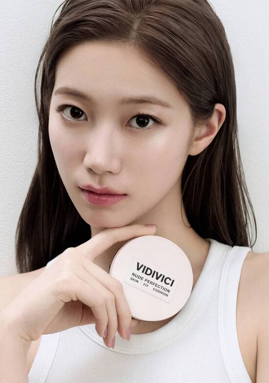 신세계인터내셔날이 출시 20주년을 맞은 화장품 브랜드 비디비치의 로고, 콘셉트, 유통망 등을 리브랜디하고 글로벌 시장을 공략하기고 했다. /신세계인터내셔날