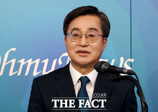 김동연 더불어민주당 대선 경선 후보가 민주당 내부 통합의 필요성을 강조했다. /국회사진취재단