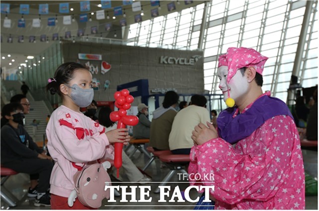 광명스피돔에서는 어린이날 행사와 함께 특별 월요 경륜이 열린다. 이날은 무료로 경주를 관람할 수 있다./국민체육진흥공단