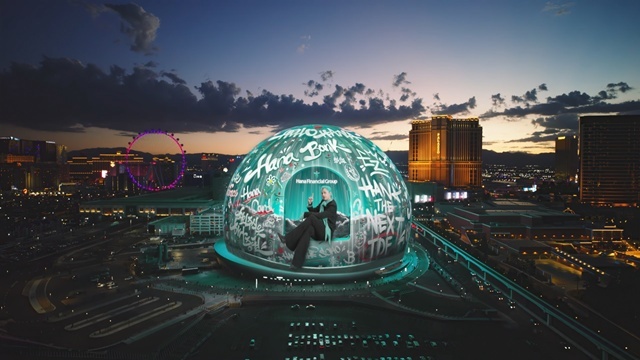 하나금융그룹이 광고 모델 지드래곤(G-DRAGON)과 함께 미국 라스베이거스에서 광고 캠페인 One Spirit, One Team을 공개한다. /하나금융그룹