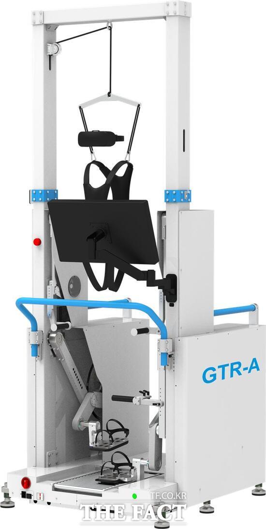 ‘2025년 제1회 우수조달물품’으로 지정된 59개 제품 중 대전·세종·충남 관내 5개 우수제품이 선정됐다. 사진은 휴카시스템 주식회사(세종시)의 ‘상하지 복합 보행 재활 로봇 시스템’ 모습./대전지방조달청