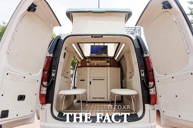 마포구 반려동물 장례서비스 차량 내부./마포구