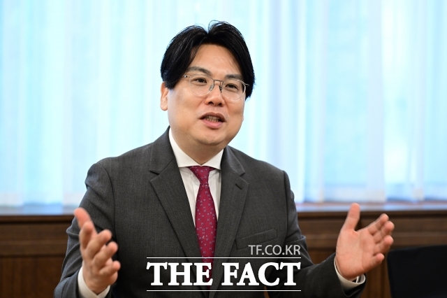 김도승 개인정보보호법학회장(전북대 로스쿨 교수)은 지난달 25일 취임 후 첫 춘계학술대회 디지털대전환시대 개인정보보호 규범의 재구성 를 개최했다./남윤호 기자