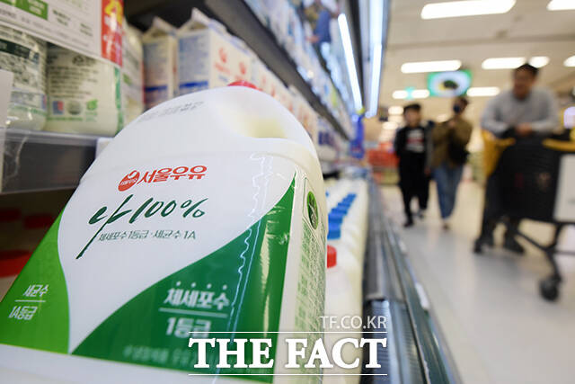 서울우유가 흰 우유를 제외한 54개 제품의 가격을 올렸다. /더팩트DB