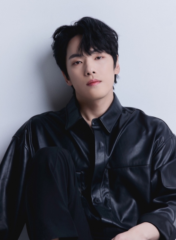 배우 김정현이 매니지먼트 시선과 전속계약을 체결했다. /매니지먼트 시선