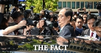  차량에 탑승하는 한덕수 [포토]