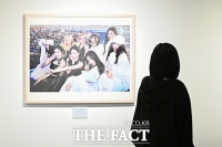  발길 사로잡는 '에스파-뉴진스' [포토]