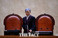  조희대 대법원장 '직권남용·선거법 위반' 공수처에 고발돼
