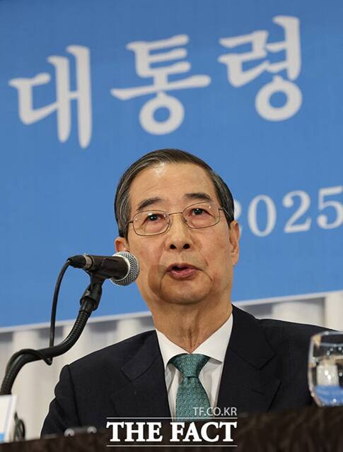 한덕수 무소속 대선 예비후보는 6일 단일화 실패는 국민들에 대한 배신이고 배반이 될 것이라며 한 번도 단일화에 실패할 거라는 생각을 해본 적 없다고 밝혔다. /국회사진취재단