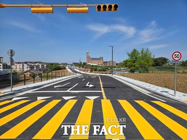 당진시는 신평 도시계획도로 중로 2-501호(진성중기~신협) 2단계 구간을 준공 후 개통했다. /당진시