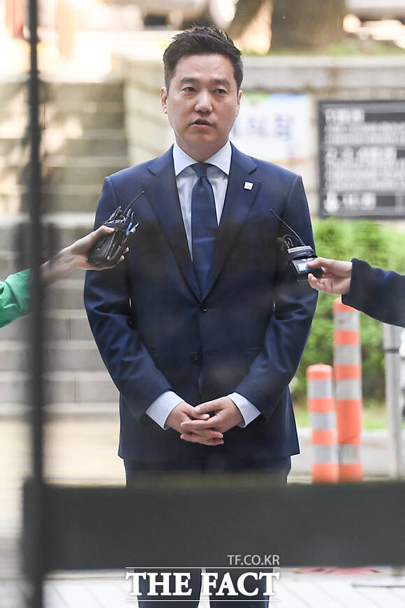 김세의는 제보자 A 씨가 현재 병원 치료를 받고 있다. 이 용기 있는 제보자분을 응원해 주길 부탁드린다고 당부했다. /장윤석 기자