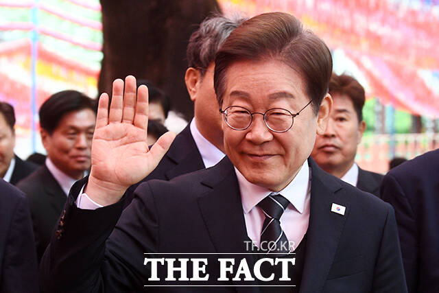 6·3 대통령 선거를 28일 앞두고 이재명 더불어민주당 대선 후보가 사법리스크의 중대 고비를 넘겼다. /서예원 기자