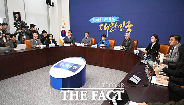 조국혁신당 일부 의원들이 당초 열기로 했던 당내 성비위 사건 관련 기자회견을 연기했다. 사진은 기사와 직접적인 연관이 없다. /국회=박헌우 기자