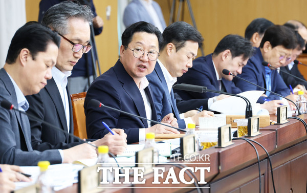 이장우 대전시장이 7일 확대간부회의를 주재하고 있다. /대전시