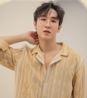  트롯가수 김태욱, 박민주와 듀엣 '쭈욱' 결성...작곡에도 본격 입문